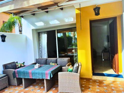 Villa a Sidi Rahal , Acces direct a la plage in 希迪拉哈爾