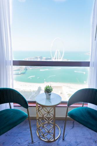 SHAMS 2 bedrooms apartment on JBR by HAPPY SEASON - image 6