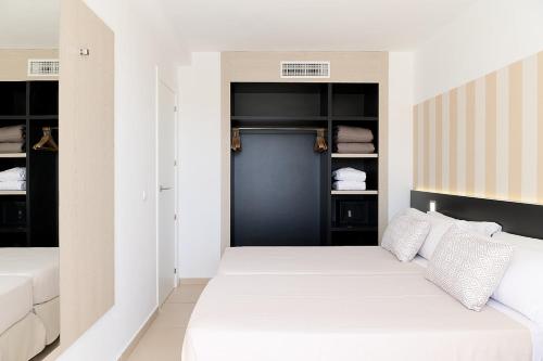 Suite, utsikt over bassenget