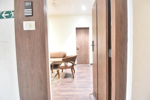 The Aarya A Smart Business Hotel in Khar