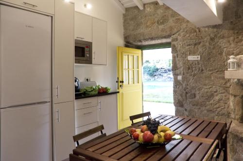 virtuve, Eido Da Portela - Casa De Campo in Santa Krusa do Lima
