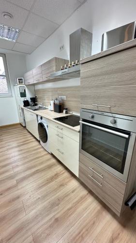 Das Loft - Sauna - 4 Schlafzimmer - 2 Bäder - Stadtmitte - 2 Parkplätze, Špýr (fotografie 10)