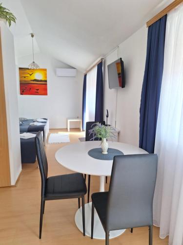 Apartments Kozjan in كارلوفاك