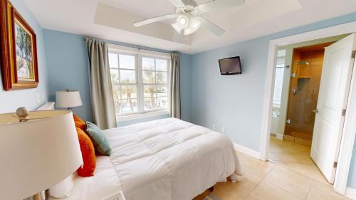 Pier Walk Unit C by Tybee Beach Vacation Rentals Pier Walk Unit C by Tybee Beach Vacation Rentals