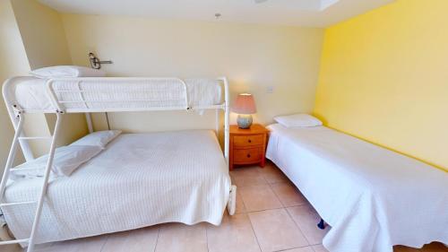 Pier Walk Unit C by Tybee Beach Vacation Rentals Pier Walk Unit C by Tybee Beach Vacation Rentals