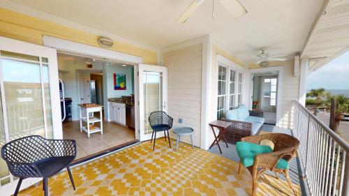 Pier Walk Unit C by Tybee Beach Vacation Rentals Pier Walk Unit C by Tybee Beach Vacation Rentals