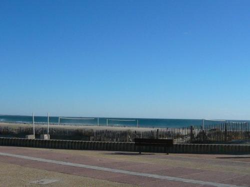 Appartement 3 pièces avec garage, La Grande Motte - FR-1-328-101 - Location saisonnière - La Grande-Motte