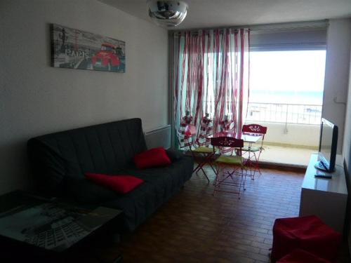 Apartment (6 Adults) image 7