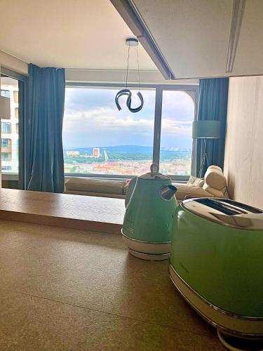 Luxury Apartment in SkyPark Residence, 26th floor - Castle view, Parking free, Bratislava (foto 6)