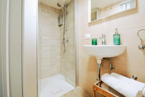 Luminoso rifugio vicino la metro