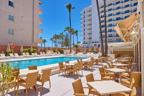 陽台/露台, 比基尼環球酒店 (Universal Hotel Bikini) in 三瑟維拉