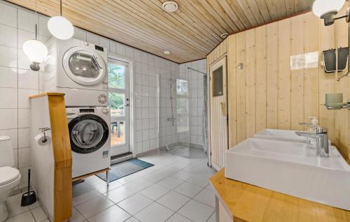 Nice Home In Vig With Sauna