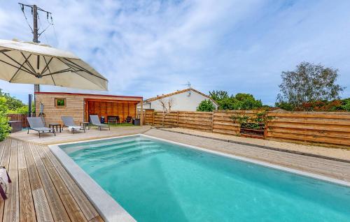 Swimming pool, Nice Home In Prayssas in Prayssas