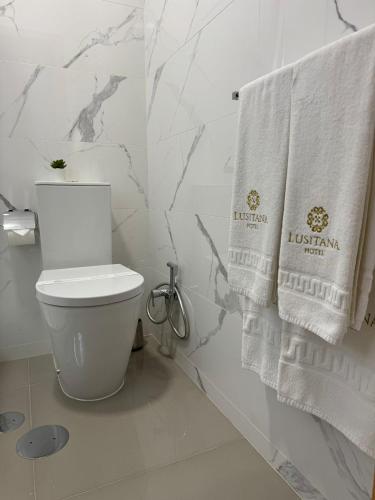 Single Room image 5