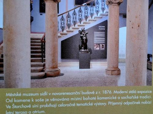 ที่เที่ยวใกล้ที่พัก, VÍCHOVA VILA_1935 - funkcionalistický skvost v Hořicích v Podkrkonoší (VICHOVA VILA_1935 - funkcionalisticky skvost v Horicich v Podkrkonosi) in ออริเซ