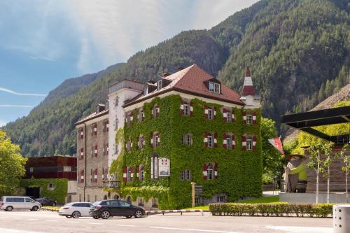 Hotel Sachsenklemme - Tap to explore photos