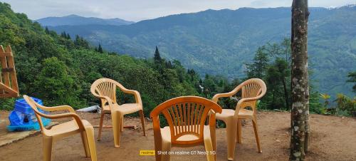 Surrounding environment, Stone and Pine Farmstay in Hillside