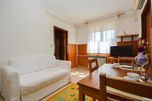 Apartment room in Apartments Mendikovic 11022