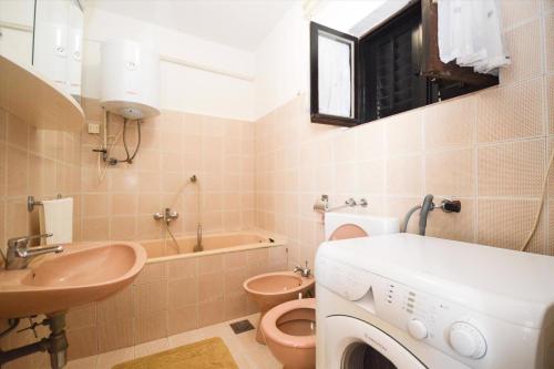 Apartment image 7
