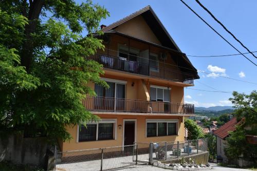 Apartments Mensa - Location saisonnière - Tuzla