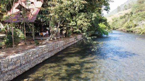 المنظر الخارجي, Yaxlik River Lodge in Lanquin