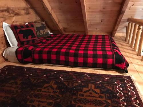 Lake View Cabin at Daggett Lake in Warrensburg, USA