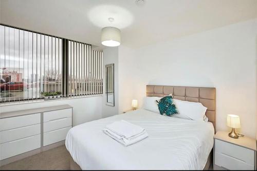 322 Large Modern 2-bedroom kingsize apartment city centre, Birmingham (photo 6)