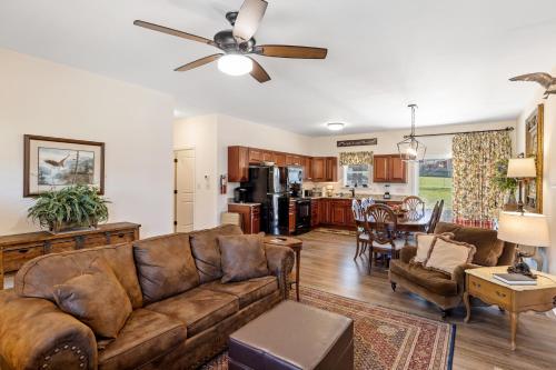 Bear Pass is a 3 bed 2 bath craftsman style home located within walking distance to DT Gatlinburg in Gatlinburg, USA