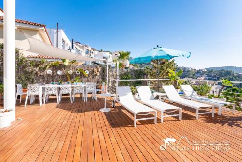 ระเบียง/ชานเรือน, Super Villa Oasis Fab Sea and Sitges View with Private Pool and Air Conditioning in กินต์ มาร์