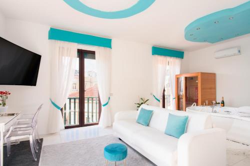 Babylon Luxury Suite & Apartments