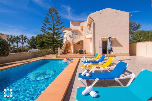 Villa image 8