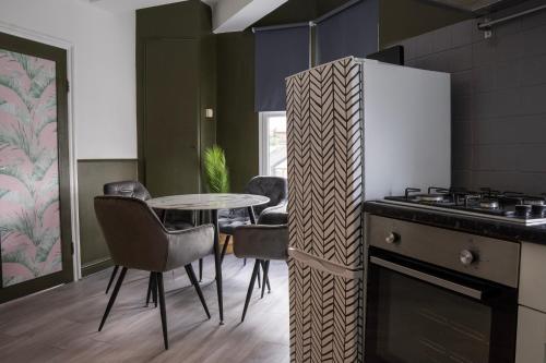 5C- Stylish Urban Retreat - Spacious 2 Bed Flat, Londres