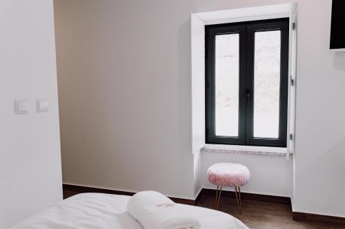 2 twin beds