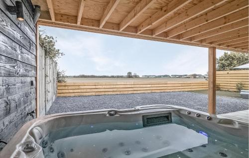 Eksterijer hotela, Pet Friendly Home In Stavenisse in Tholen