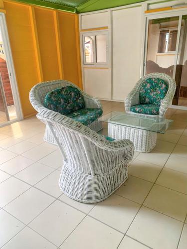 View, Appartement de 2 chambres avec piscine partagee jardin clos et wifi a Sainte Anne a 3 km de la plage in Berard