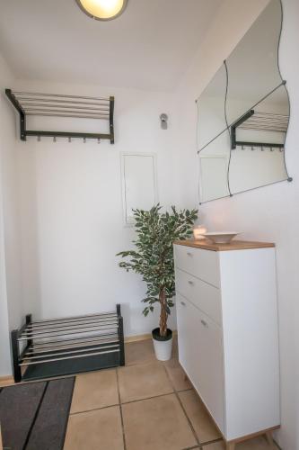 Entrance, Ferienwohnung Werrablick Hedemunden - Gartenbenutzung mit Grill - WLAN in Atzenhausen