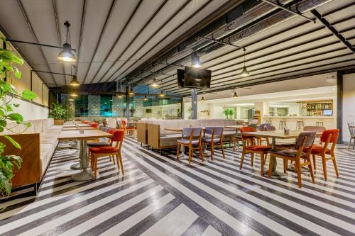 Restaurant, Plus Hotel Bostanci Atasehir in Atasehir