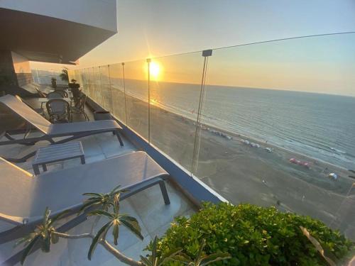 Cartagena Colombia 2hab 3bñ piscina jacuzzi parking playa morros