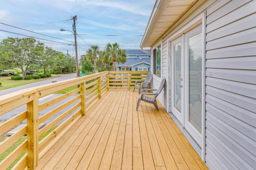 Family Home 11 Miles to Broadway at the Beach - image 12