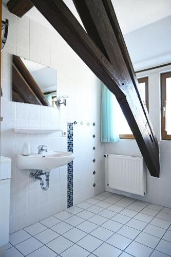 Motel an der B180 in Steigra, Deutschland