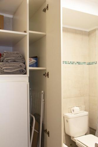 One-Bedroom Apartment image 6