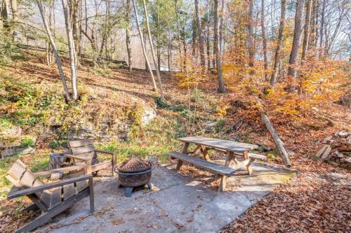 Serene Catskills Retreat with Deck in Woodbourne, USA