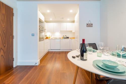 Stylish and Comfortable Canary Wharf Apartment perfect for long stays, Londýn (fotografie 3)
