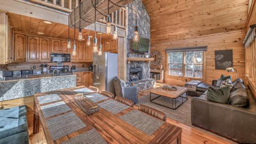 Tranquility Ranch in Mineral Bluff, USA