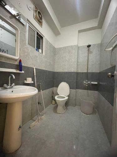Own It 2 Bed Apartment White - image 9