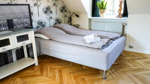 Cosy room in residential part of Copenhagen, with free street parking and shared bathroom, Kopenhaga (zdjęcie 7)
