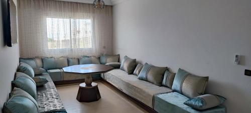 Magnifique Appartement de standing à Tanger avec Vue sur Mer et Accès Piscine 3