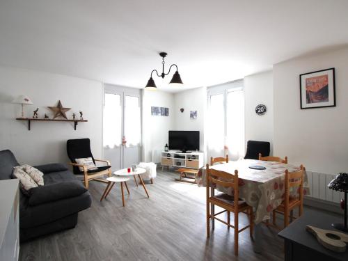 . Appartement F2 6 couchages centre-ville proche thermes - FR-1-415-15