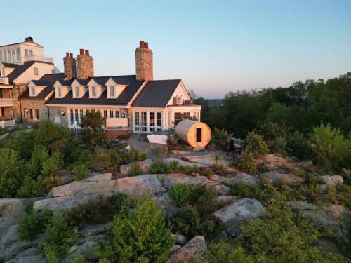 Roundtop Mansion-Breathtaking View, indoor Pool in Marietta (PA)