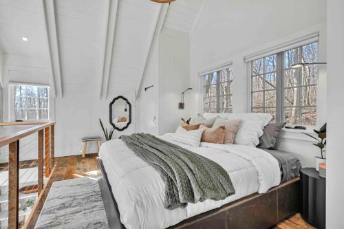 The Roundtop Chalet romantic couples getaway in Marietta (PA)